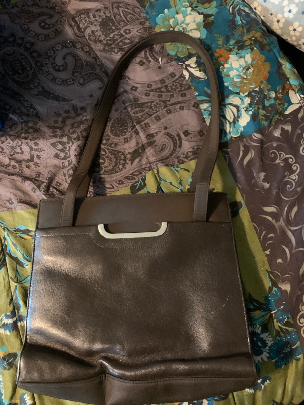 Classic Brown Leather Tote Bag - Unbranded